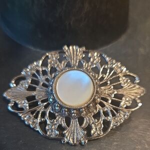 Elegant Silver Brooch with Pearl Accent